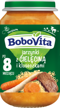 Zielony słoiczek BoboVita jarzynki z cielęciną i kluseczkami, widok z przodu. Etykieta z marchewką i cielęciną, dla dzieci po 8 m.ż.