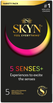 Czarna paczka Skyn 5 Senses+ Variety Pack prezerwatyw bez lateksu, z falą w jaskrawych barwach i złotym logo.