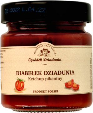 Pikantny ketchup Dziadunia Diabełek w szklanym słoiku z beżową etykietą i grafiką pomidorów, widok z przodu.