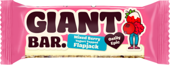 Różowe opakowanie batona zbożowego GIANT BAR. Mixed Berry Yogurt Topped Flapjack z owocami.