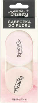 Opakowanie For Your Beauty z dwiema różowymi gąbeczkami do pudru, widok frontalny, napis "GĄBECZKA DO PUDRU" i logo Rossmann.