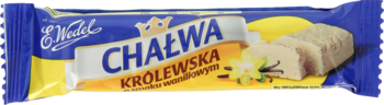 E. Wedel Chałwa Królewska waniliowa w niebiesko-żółtym opakowaniu, zbliżenie na batona i kawałek chałwy.