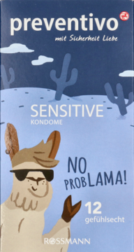 Niebieskie opakowanie Preventivo Sensitive prezerwatywy, 12 sztuk, z rysunkową lamą w okularach. Widok z przodu.