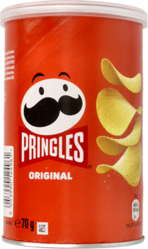 Czerwona tuba Pringles Original 70g, z logo, grafiką z wąsami i trzema unoszącymi się chipsami, widok z przodu.