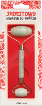 Jadeitowy masażer do twarzy z zielonego jadeitu, w czerwonym opakowaniu z chińskimi wzorami, widok z przodu.