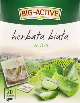 Opakowanie herbaty BIG-ACTIVE Biała Aloes, zielono-białe, z torebką, liśćmi i aloesem na tle zielonych pól.