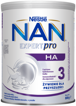 Biała puszka mleka Nestle NAN EXPERTPRO HA 3 dla małych dzieci, z hydrolizowanym białkiem, widok z przodu.