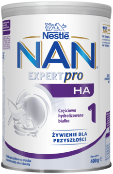 Biało-fioletowa puszka Nestle NAN EXPERTPRO HA 1, mleko początkowe z częściowo hydrolizowanym białkiem, widok z przodu.