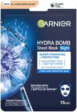 Garnier Hydra Bomb Sheet Mask Night, nawilżająca maska z kwasem hialuronowym i wodą morską, na ciemnogranatowej saszetce.