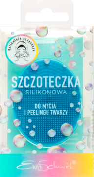 Szczoteczka silikonowa Ewa Schmitt do mycia i peelingu twarzy w przezroczystym opakowaniu, niebieska z bąbelkami.