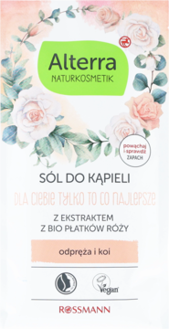 Alterra sól do kąpieli z bio płatków róży w białej saszetce z motywem róż, widok z przodu, odpręża i koi.