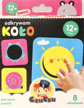Odkrywam KOŁO! Pierwsze puzzle dla 12m+, front opakowania. Dziecko dotyka puzzli słońce, żaba, ślimak.