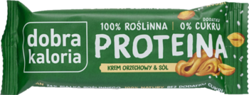 Zielony baton proteinowy Dobra Kaloria, 100% roślinny, krem orzechowy i sól, bez cukru, widok z przodu.