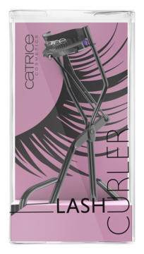 Czarna zalotka Catrice z grzebykiem do rzęs w przezroczystym blistrze z różowo-czarną grafiką. Widok z przodu.