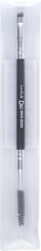 Lovely Duo Brow Brush, dwustronny syntetyczny pędzel do brwi w opakowaniu, widok z przodu.