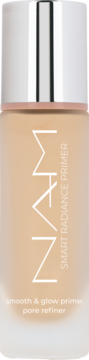 Baza do twarzy NAM Smart Radiance Primer w beżowej butelce, srebrna nakrętka, z przodu napisy smooth & glow, pore refiner.