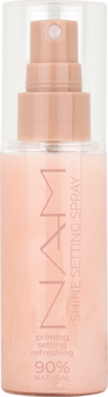 Jasnoróżowy spray do utrwalania makijażu SHINE SETTING SPRAY z pompką, widok z przodu. 90% naturalny.