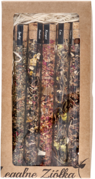 Zestaw sześciu szklanych probówek z Legalnymi Ziółkami, ręcznie mieszanymi, w brązowym kartonowym pudełku.