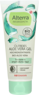 Alterra ÖLFREIES ALOE VERA GEL w białej tubce z zielonymi liśćmi, certyfikat BIO i vegan, widok z przodu.