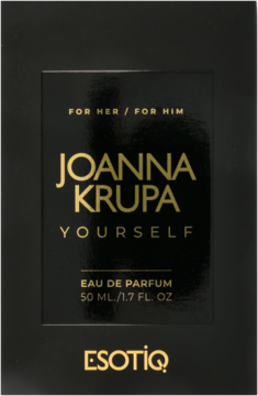 Czarna, prostokątna paczka perfum Joanna Krupa Yourself Eau de Parfum 50ml z złotym napisem, widok z przodu.