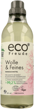 Eco Freude płyn do prania wełny i delikatnych, zielony płyn w przezroczystej butelce 1l, widok z przodu.