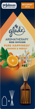 Glade Aromatherapy dyfuzor patyczkowy Pure Happiness Orange & Neroli 80ml, opakowanie z pomarańczami i kwiatami.