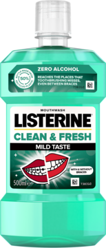 Listerine Clean & Fresh 500ml, zielony płyn bez alkoholu o łagodnym smaku, widok z przodu z etykietą.