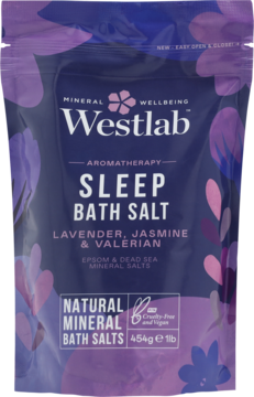 Fioletowa torebka Westlab Sleep Bath Salt z lawendą, jaśminem i walerianą, 454g. Widok z przodu.