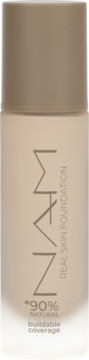NAM Real Skin Foundation 01C Swan, jasnobeżowa butelka z brązową nakrętką, widok z przodu, 'buildable coverage'.