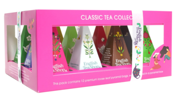 Różowy zestaw herbat Classic Tea Collection z 12 ekologicznymi piramidkami widocznymi w okienku.