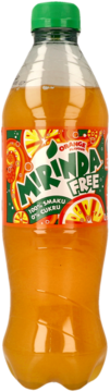 Butelka pomarańczowego napoju gazowanego Mirinda Free bez cukru, zielona nakrętka, widok z przodu.