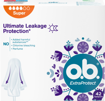 Białe pudełko tamponów o.b. ExtraProtect Super, 42 szt., z fioletowym logo i hasłem o ultimate ochronie. Widok z przodu.