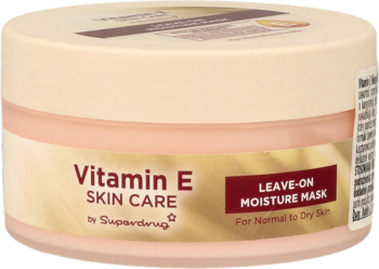 Różowo-beżowy słoiczek maski Superdrug Vitamin E Leave-On Moisture, widok z przodu, dla skóry normalnej i suchej.