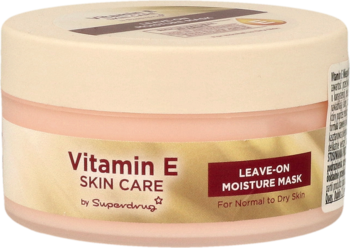Różowo-beżowy słoiczek maski Superdrug Vitamin E Leave-On Moisture, widok z przodu, dla skóry normalnej i suchej.