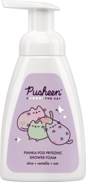 Pusheen pianka pod prysznic, biała butelka z fioletową etykietą, kotami, składem aloe+centella+oat, widok z przodu.