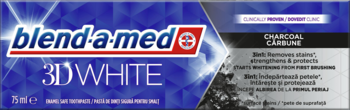 Blend-a-med 3D White Charcoal pasta do zębów w niebieskim opakowaniu, z czarnym panelem, widok z przodu.