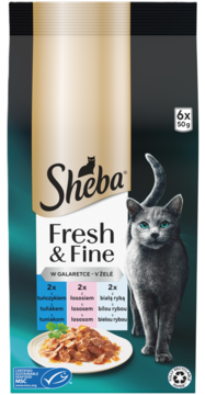 Sheba Fresh & Fine karma dla kotów, złoto-czarny worek 6x50g z tuńczykiem, łososiem, białą rybą. Widok z przodu.
