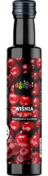 Ciemna butelka soku wiśniowego 100% "da to dobre!", etykieta z soczystymi wiśniami, widok z przodu.