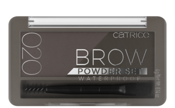Catrice Brow Powder Set Waterproof 020, ciemnobrązowa paletka z dwoma pudrami i pędzelkiem, widok z góry.