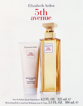 Zestaw Elizabeth Arden 5th Avenue: elegancki flakon perfum i beżowy balsam do ciała, stojące obok siebie na białym tle.