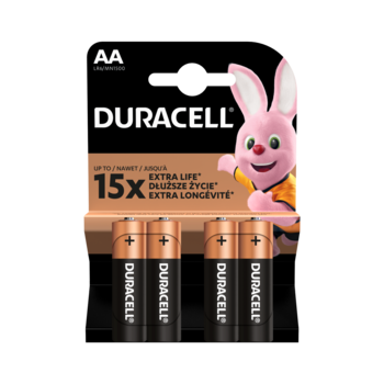 Zestaw czterech baterii Duracell AA Extra Life w blistrze, czarne opakowanie, różowy zając, widok z przodu.