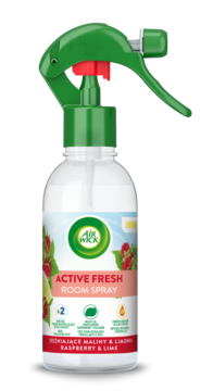 Air Wick Active Fresh Room Spray Malina & Limonka, przezroczysta butelka z zielonym atomizerem, widok z przodu.