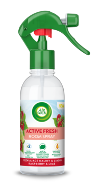 Air Wick Active Fresh Room Spray Malina & Limonka, przezroczysta butelka z zielonym atomizerem, widok z przodu.