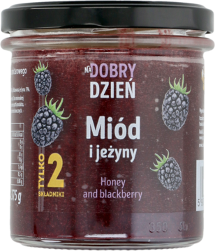 Słoik miodu Dobry Dzień Miód i jeżyny, ciemnoczerwona zawartość, etykieta z jeżynami, widok z przodu.