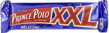 Fioletowe opakowanie batona waflowego Prince Polo XXL Mleczne z czerwonym logo i białym tekstem, widok z przodu.