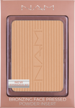 NAM Bronzing Face Powder 01 Cappuccino, wymienny wkład z prążkowaną teksturą, w beżowym kartoniku z naklejką NEW FORMULA.