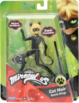 Miraculous Cat Noir figurka akcji, czarna, z zielonymi skrzydłami i laską, w przezroczystym blistrze.