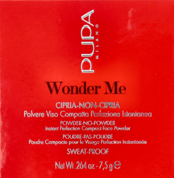 Czerwone, kwadratowe opakowanie pudru PUPA Wonder Me Compact Face Powder, widok z przodu, białe napisy.