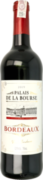 Ciemna butelka czerwonego wytrawnego wina Bordeaux Palais De La Bourse, z czerwoną kapsułą i białą etykietą, widok z przodu.