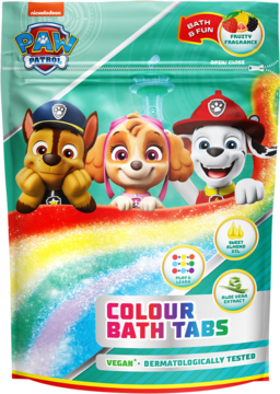 Opakowanie Paw Patrol Colour Bath Tabs z Chase'em, Skye i Marshallem. Widok z przodu, z efektem tęczy i napisem 'Fruity Fragrance'.